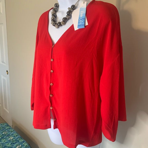 NWT Red Button Down Top and Necklace combo - Picture 4 of 11